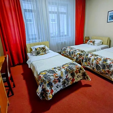 Hotel N Belgrád Kültér fotó