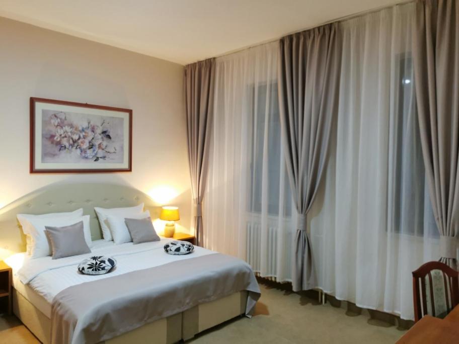 Hotel N Belgrád Kültér fotó