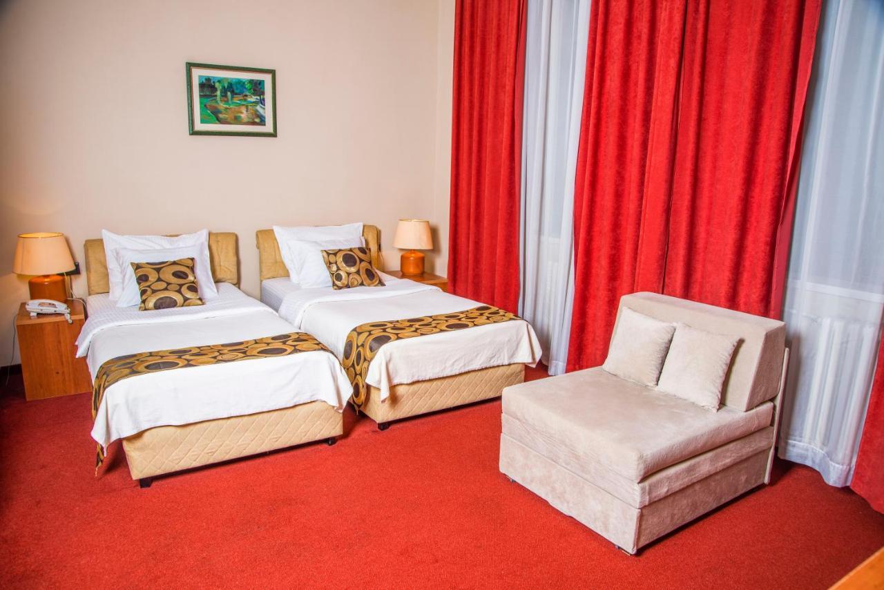 Hotel N Belgrád Kültér fotó
