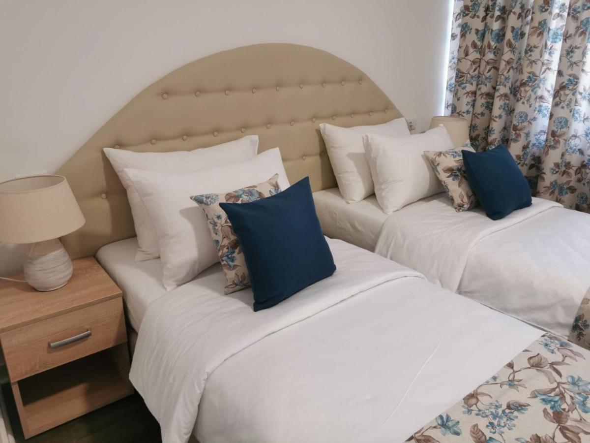 Hotel N Belgrád Kültér fotó