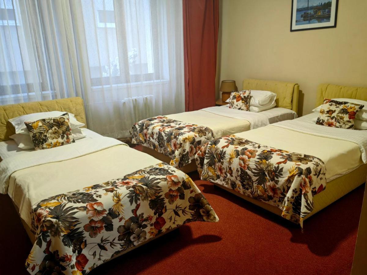 Hotel N Belgrád Kültér fotó
