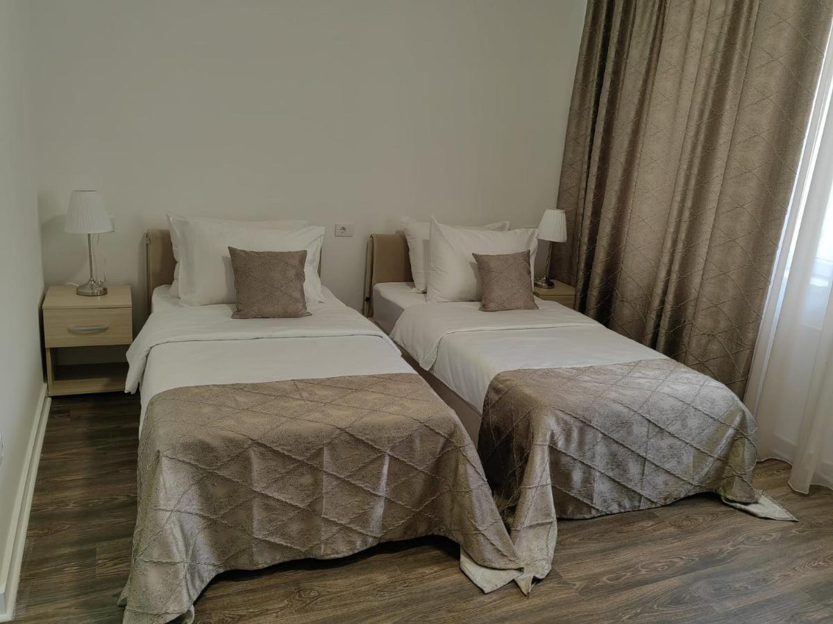 Hotel N Belgrád Kültér fotó