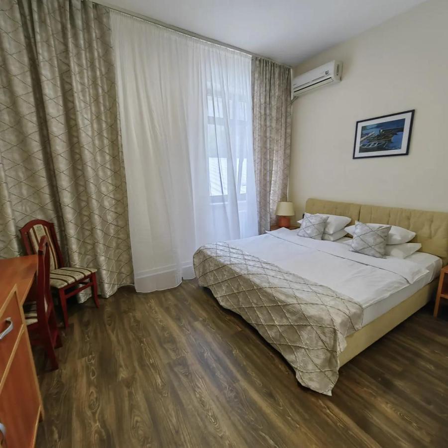 Hotel N Belgrád Kültér fotó