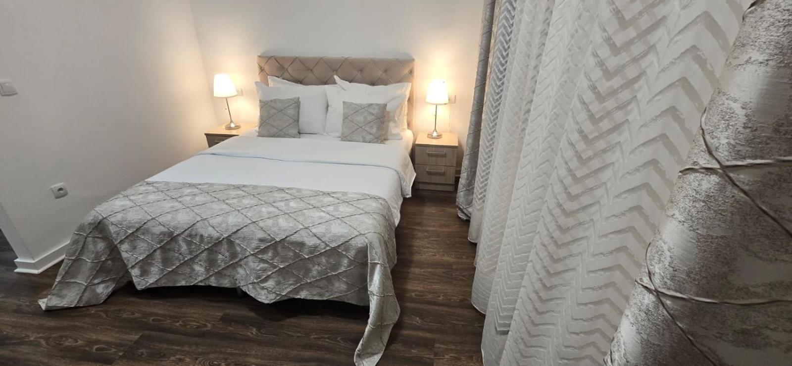 Hotel N Belgrád Kültér fotó