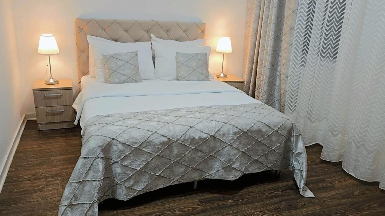 Hotel N Belgrád Kültér fotó