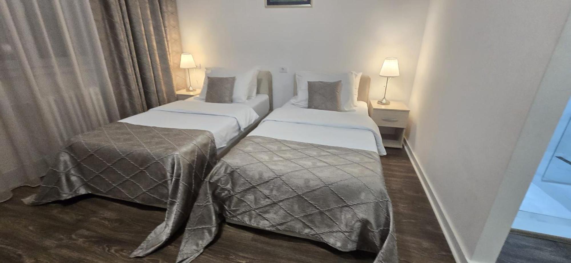 Hotel N Belgrád Kültér fotó