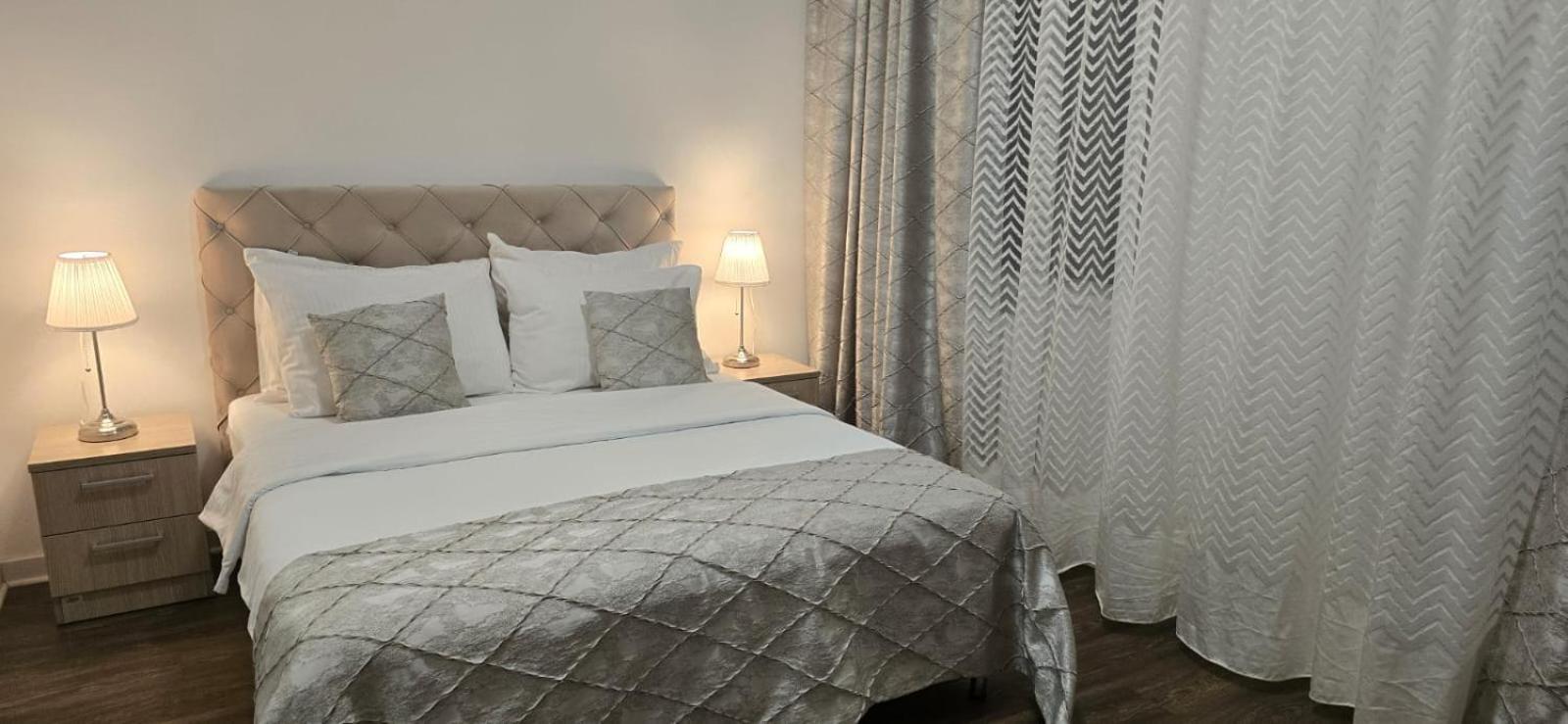 Hotel N Belgrád Kültér fotó