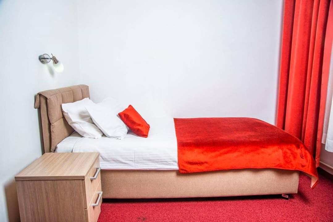 Hotel N Belgrád Kültér fotó